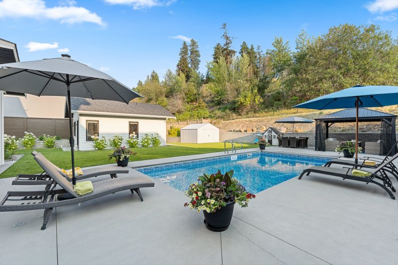 415 Hawk Hill Drive, Kelowna, BC