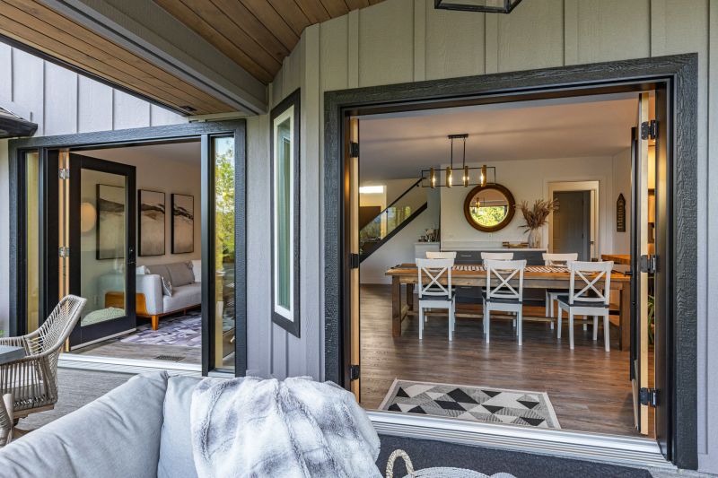 1671 Lindsay Drive, Kelowna, BC