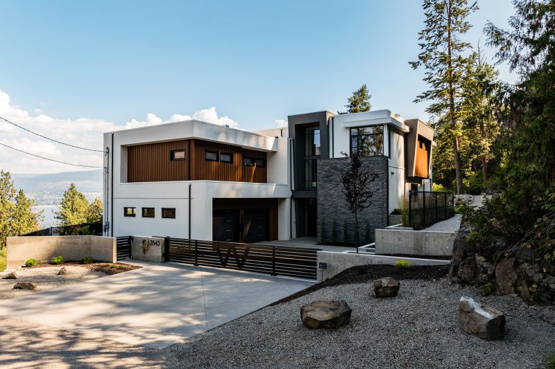 2843 Lakeridge Road, West Kelowna, BC