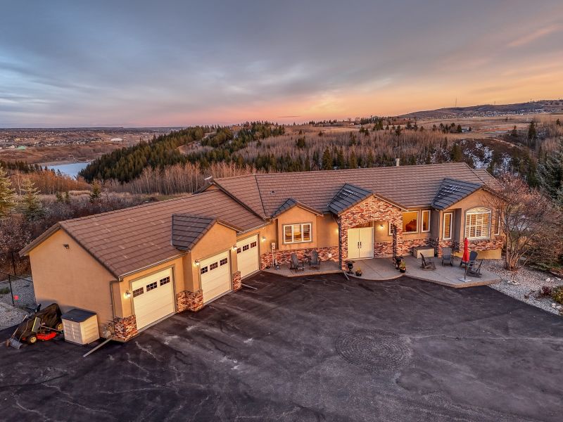 27 Corral View, Calgary, AB