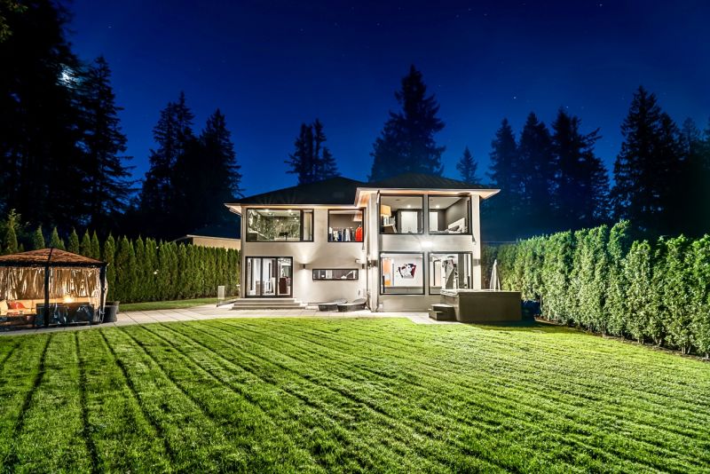 4577 Capilano Road, North Vancouver, BC, Canada, North Vancouver, BC