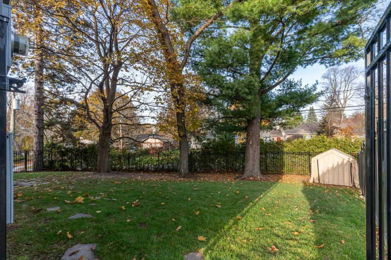 175 Oakhill Place, Ancaster, ON
