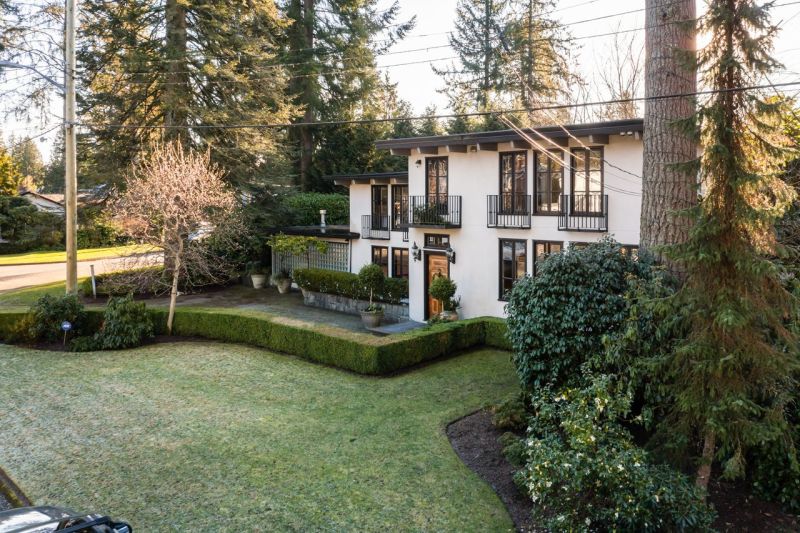 4297 Sunset Boulevard, North Vancouver, BC