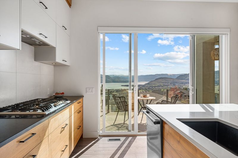 3354 Vineyard View Drive, West Kelowna, BC