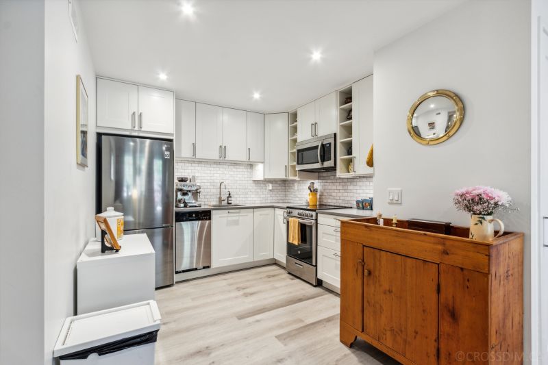 39 Acacia Road, Toronto, ON