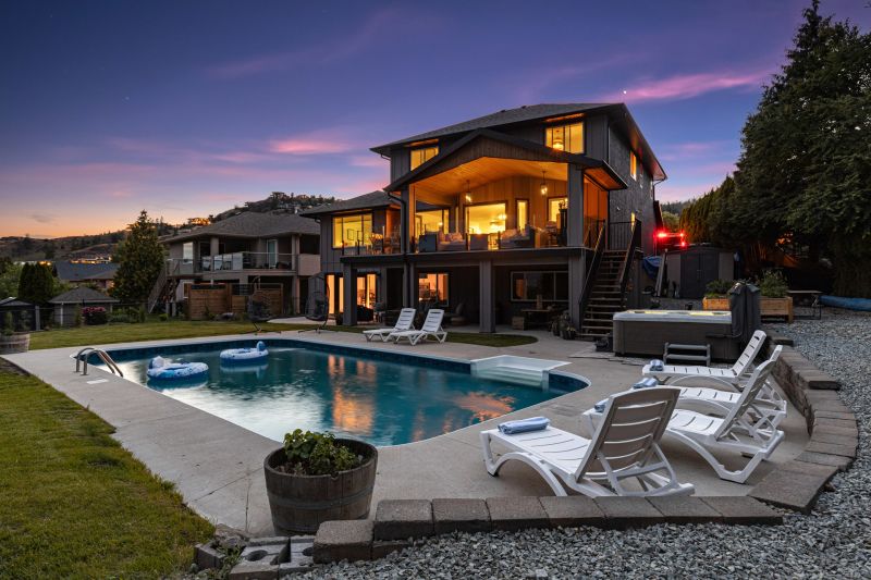 1671 Lindsay Drive, Kelowna, BC