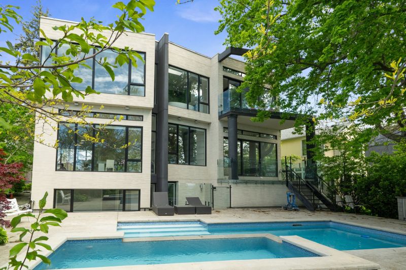 67 Lake Promenade, Etobicoke, ON