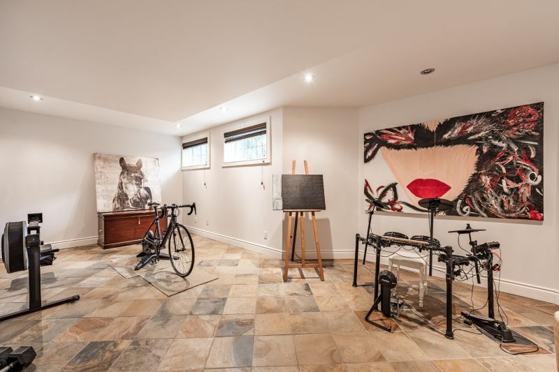 533 Rue des Falaises, Mont-Saint-Hilaire, QC