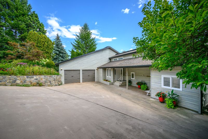 7994 Tronson Road, Vernon, BC