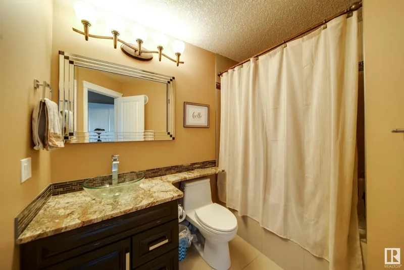 5537 Mcluhan Bluff Northwest, Edmonton, Alberta, Canada, Edmonton, AB