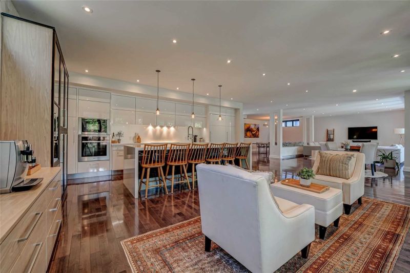 53 Royalavon Crescent, Toronto, ON