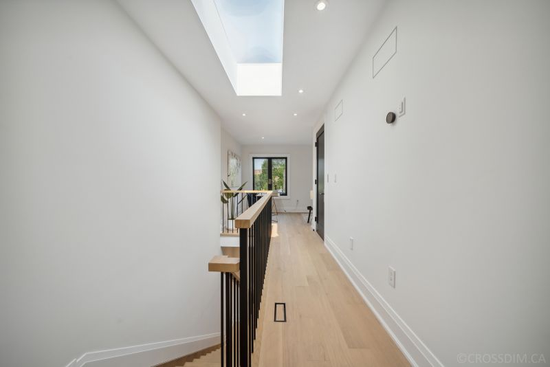 276 Wychwood Avenue, Toronto, ON