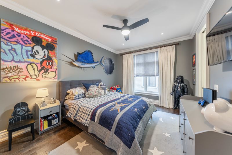 3064 St Clair Ave, Burlington, ON, Canada, Burlington, ON