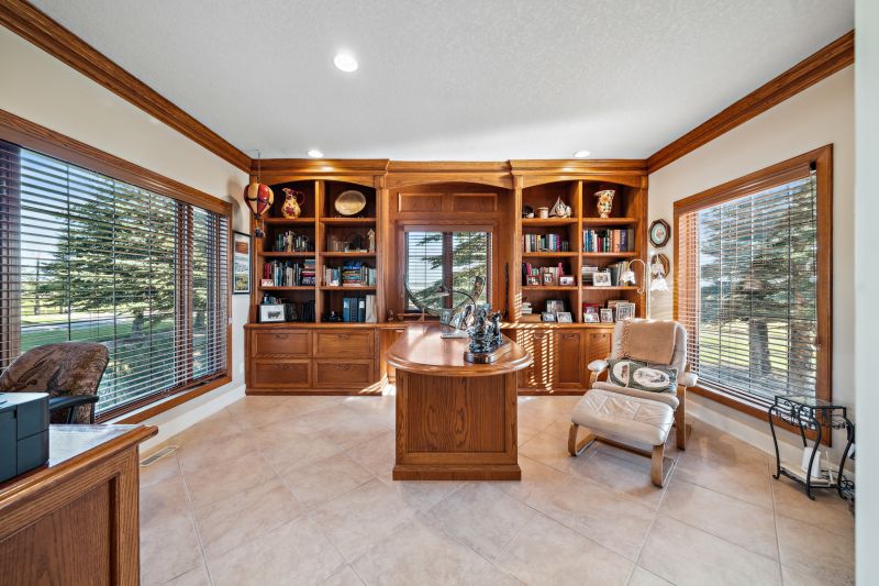 43062 Township Road 250, Calgary, AB
