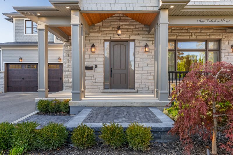 2265 Lakeshore Road #3, Burlington, ON