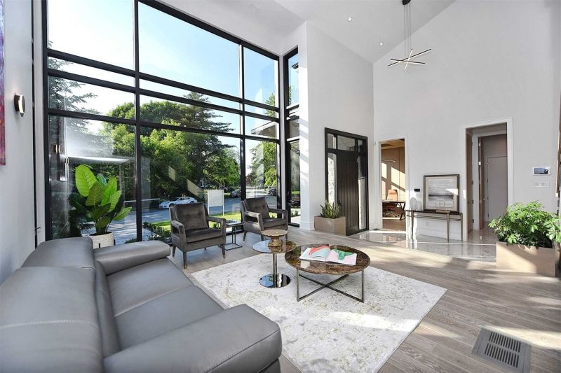4042 Apple Valley Lane, Burlington, ON