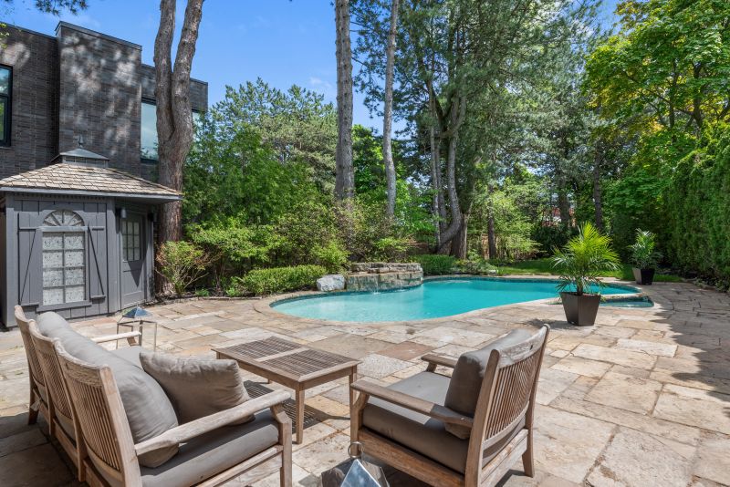 121 Forest Heights Blvd, Toronto, ON