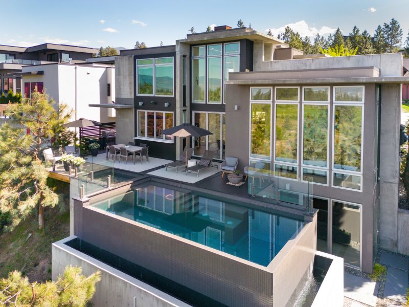 1076 Westpoint Drive, Kelowna, BC