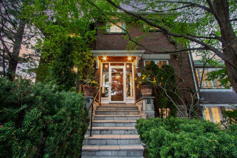 39 Acacia Road, Toronto, ON