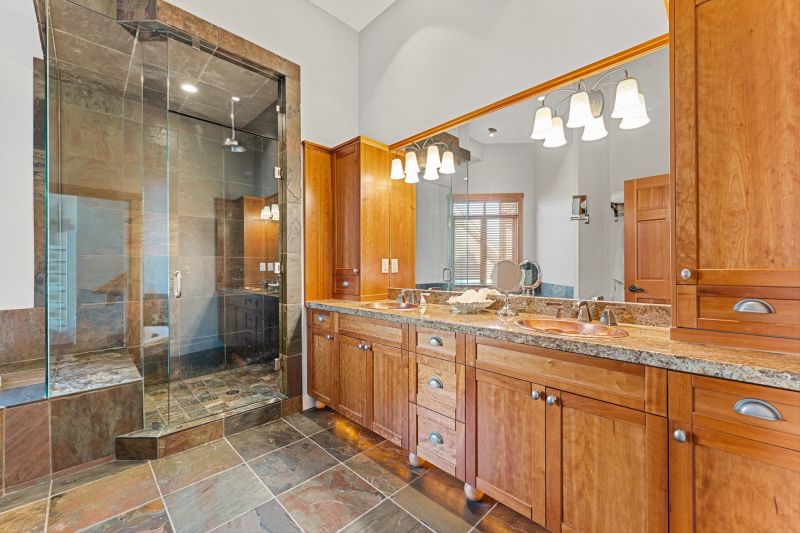 414 Okaview Road, Kelowna, BC