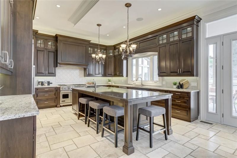 219 Kirkwood Drive, Dundas, ON