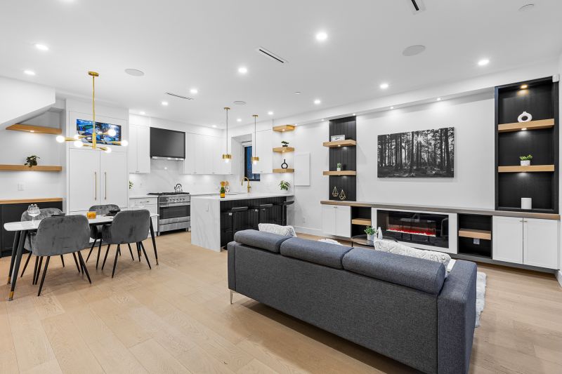 1-76 East 45th Avenue, Vancouver, BC