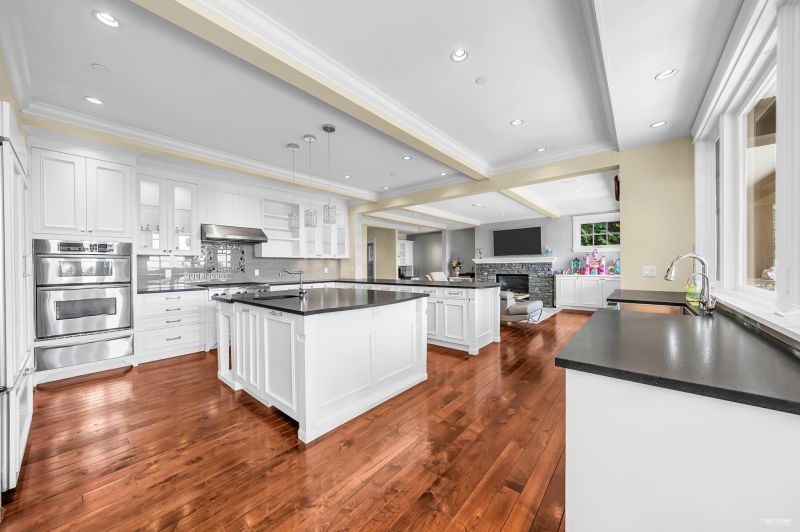 4668 Clovelly Walk, West Vancouver, BC