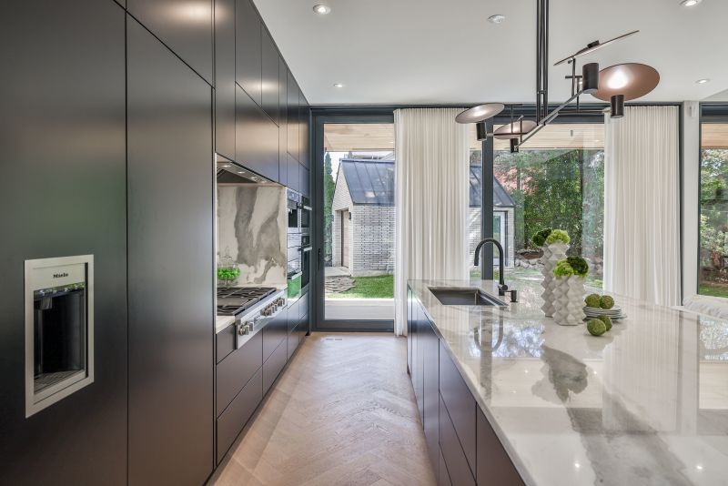 79 Brentcliffe Rd, East York, ON