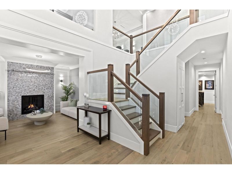 13141 Marine Drive, Surrey, BC