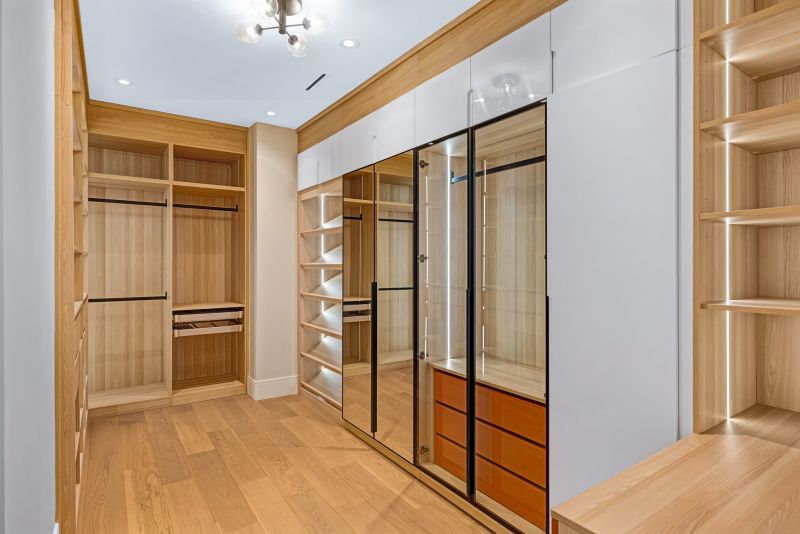 718 Balboa Drive, Mississauga, ON