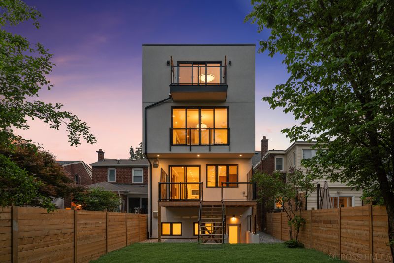 276 Wychwood Avenue, Toronto, ON