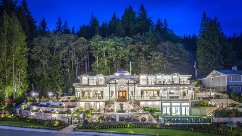 1175 Eyremount Drive, West Vancouver, BC