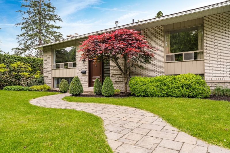 1759 Rue Southmount, St-Bruno-de-Montarville, QC