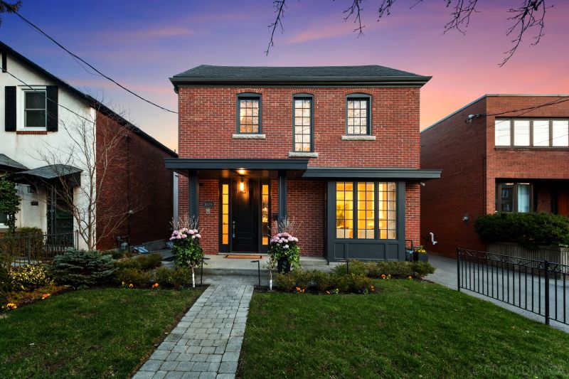 169 Sherwood Avenue, Toronto, ON