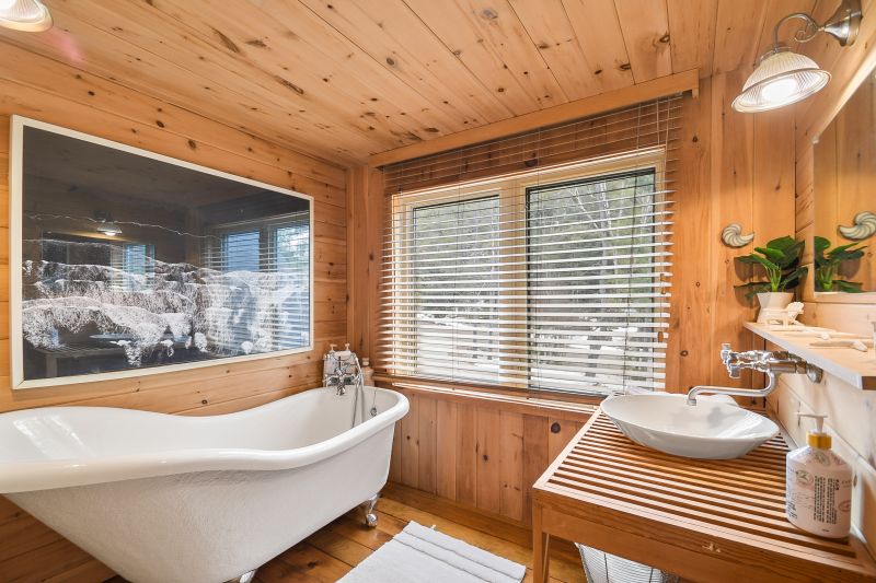 23 Glenn Burney Road, Parry Sound, ON