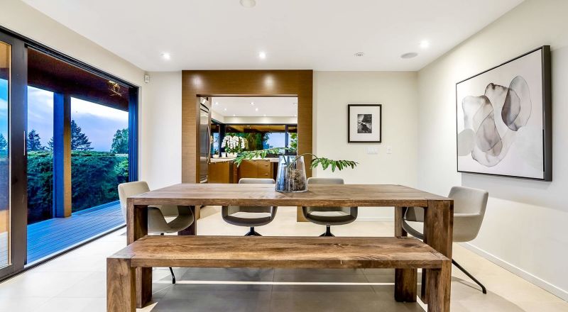 875 Aubeneau Crescent, West Vancouver, BC