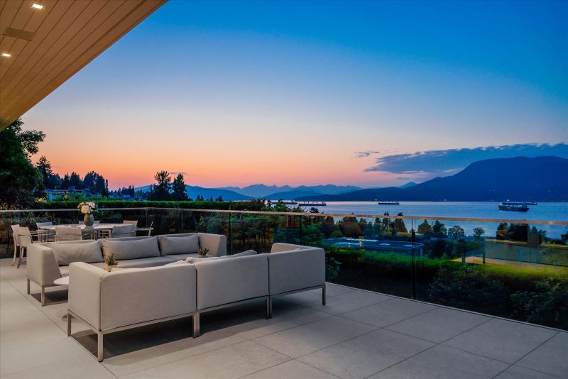 1928 Sasamat Place, Vancouver, BC