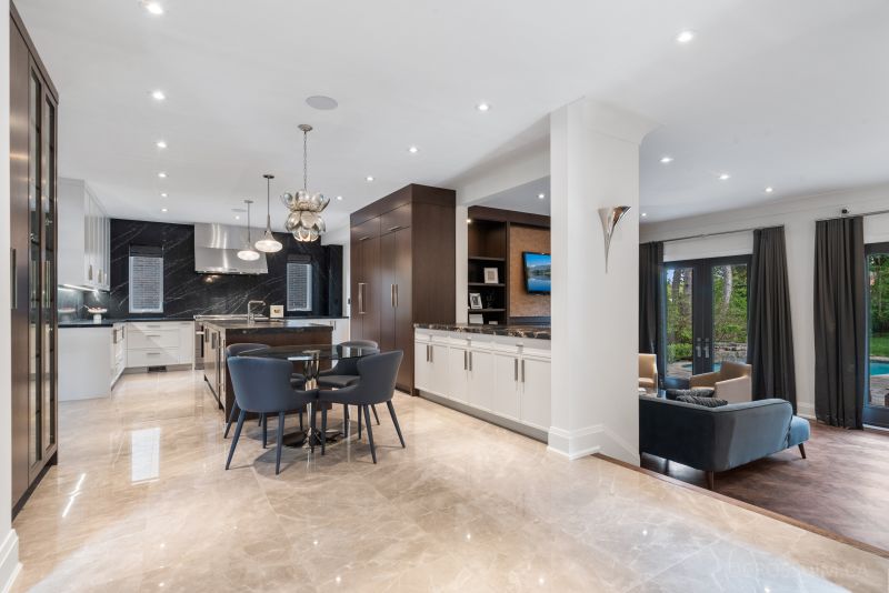 121 Forest Heights Blvd, Toronto, ON