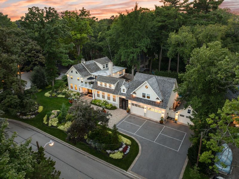 347 East Hart Crescent, Burlington, ON, Canada, Burlington, ON