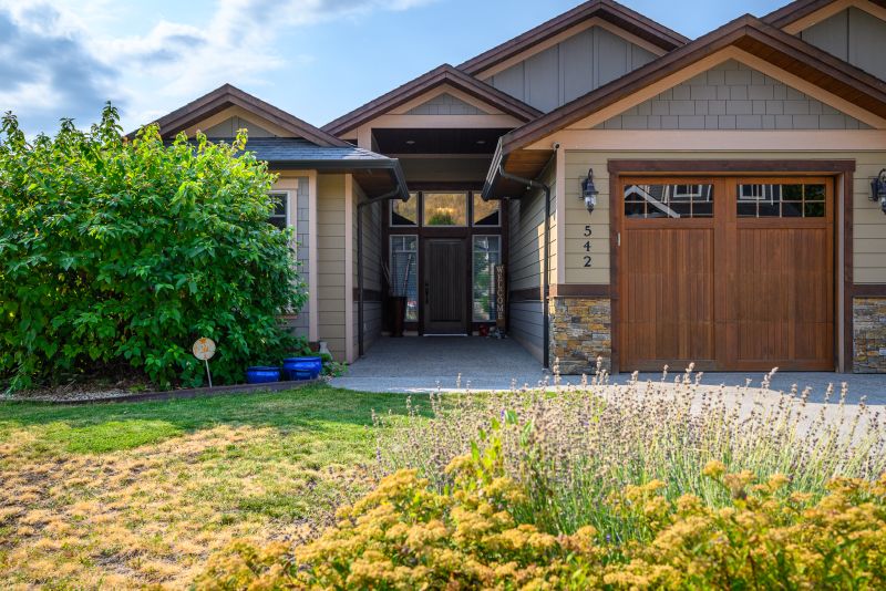 542 Mount Tanner Place, Coldstream, BC