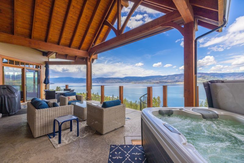 414 Okaview Road, Kelowna, BC