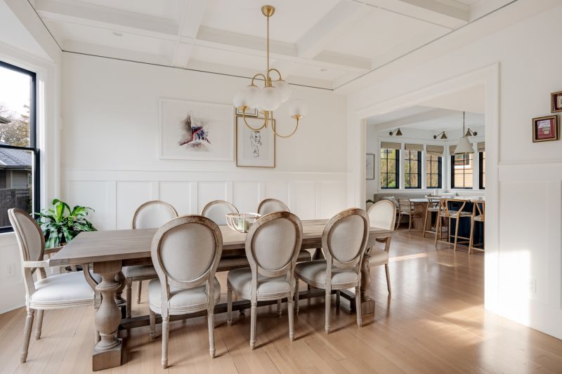 1248 Hewlett Place, Victoria, BC