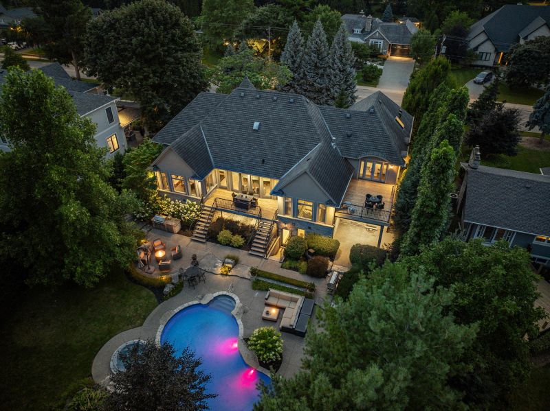 3064 St Clair Ave, Burlington, ON, Canada, Burlington, ON