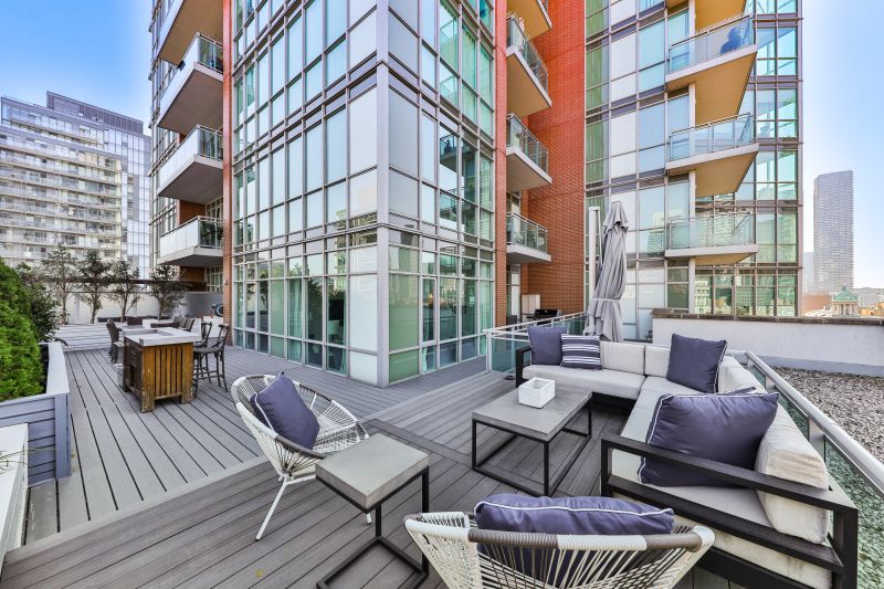 112 George Street #902, Toronto, ON