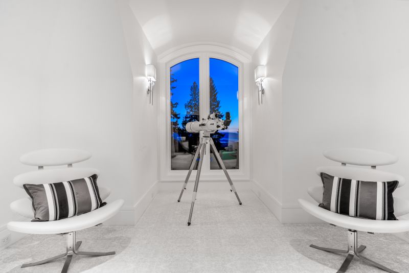 13283 56 Avenue, South Surrey, BC