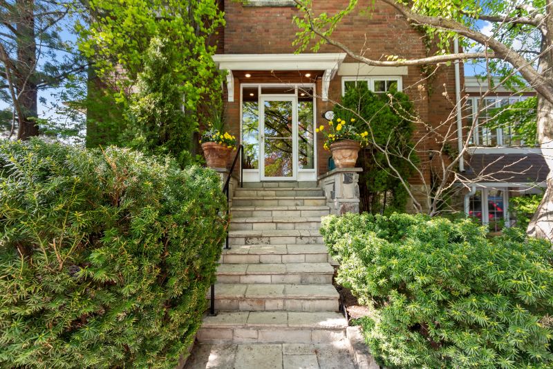 39 Acacia Road, Toronto, ON