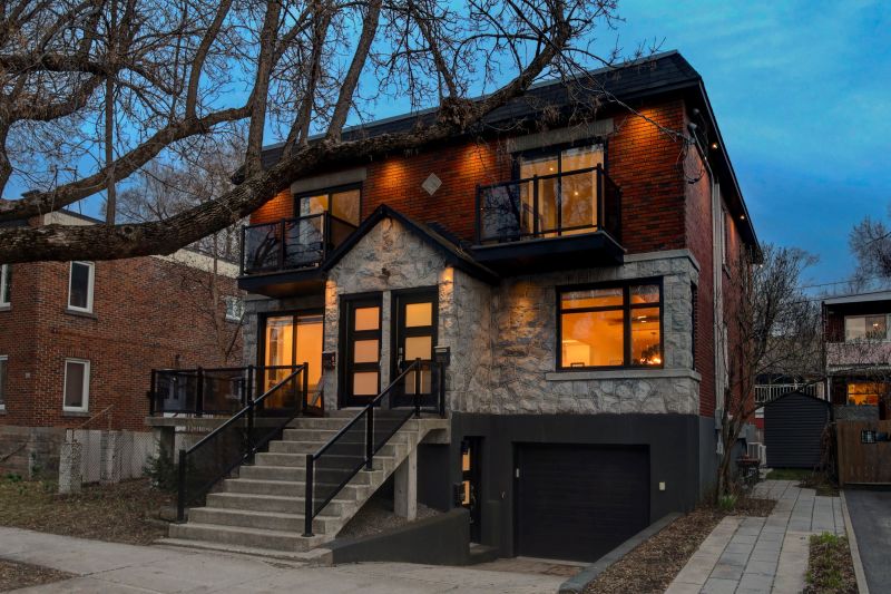 5042 Av. Jeanne-d'Arc, Montreal, QC