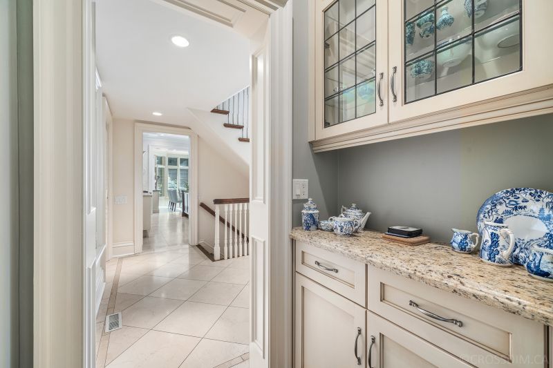 34 Dinnick Crescent, Toronto, ON