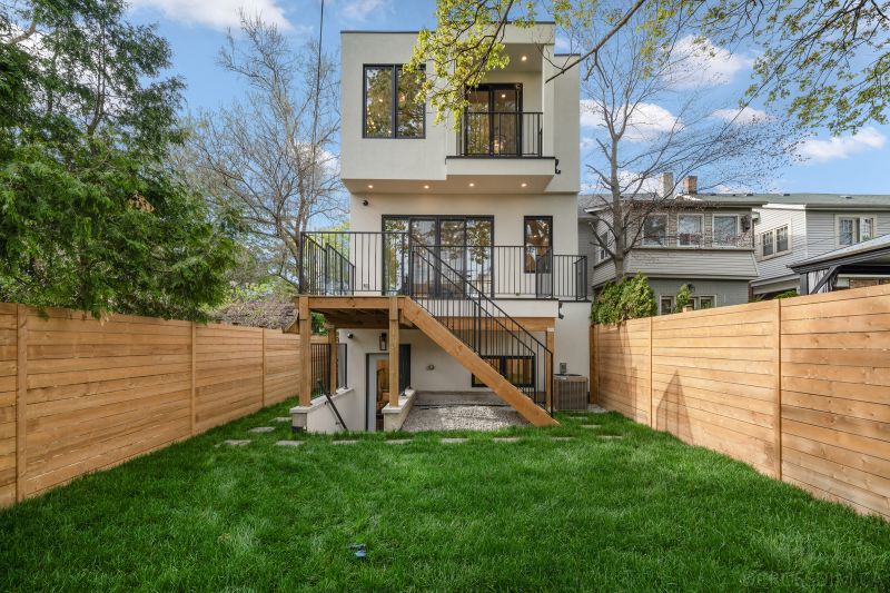 1 Graham Gardens, York, Toronto, ON, Canada, Toronto, ON