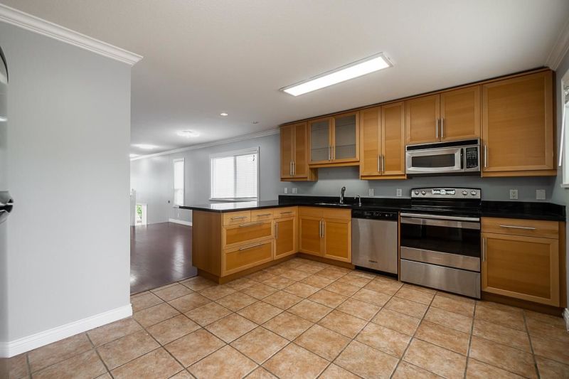 15667 Marine Drive, White Rock